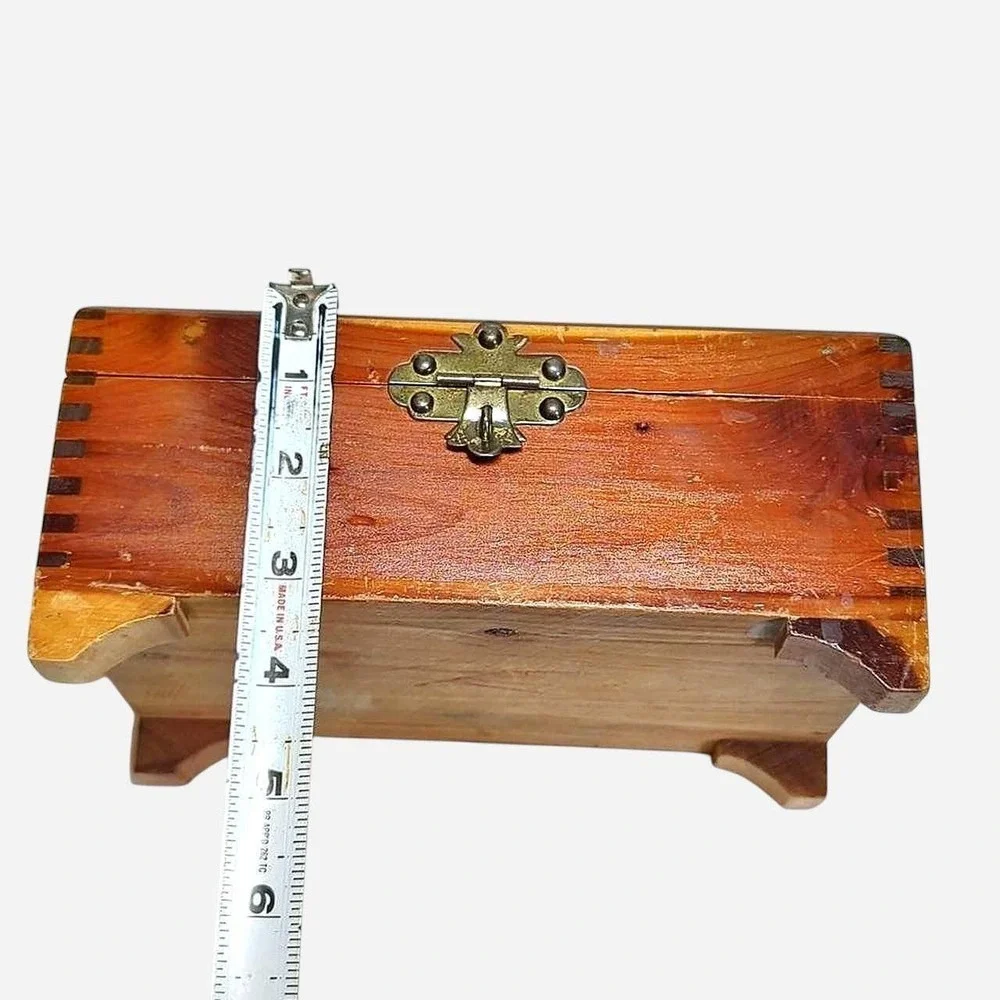 Vintage Dovetail Wood Jewelry Keepsake Box Floral Inlay Brass